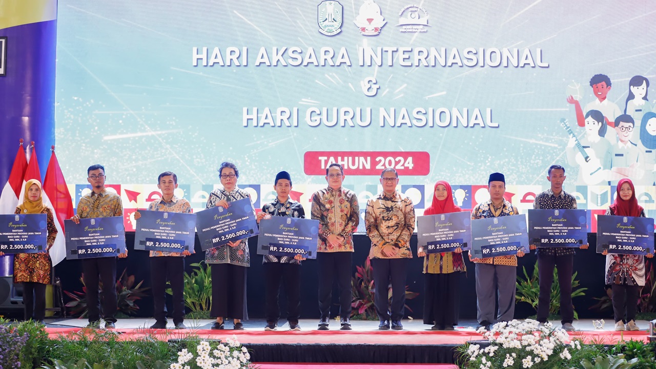 Di Hari Aksara Internasional dan Hari Guru Nasional 2024, Pj. Gubernur Jatim Komitmen Angkat Martabat Profesi Guru